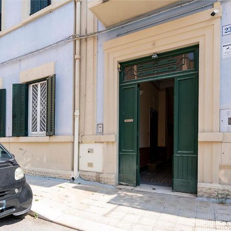 La Casa Di Gio - Stazione & Policlinico Apartment Bari Eksteriør bilde
