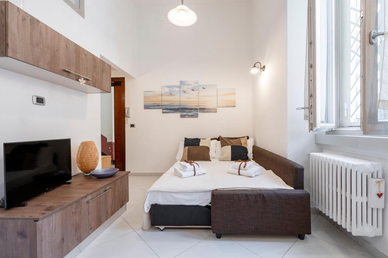 La Casa Di Gio - Stazione & Policlinico Apartment Bari Eksteriør bilde