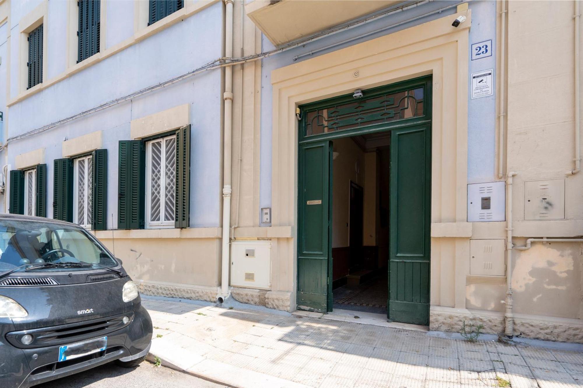 La Casa Di Gio - Stazione & Policlinico Apartment Bari Eksteriør bilde